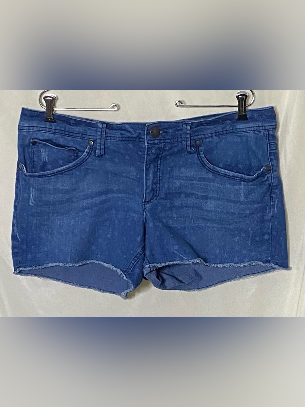 Faded Glory Women's Star Pattern Denim Shorts Raw Hem Blue Cut Off Style